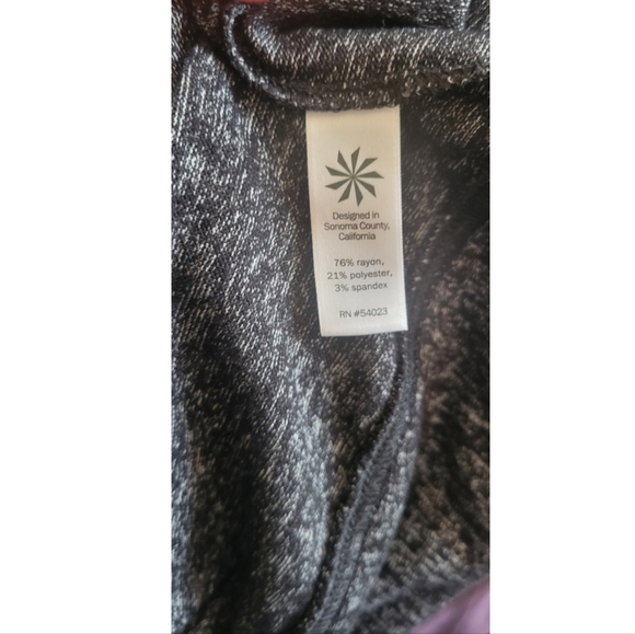 Athleta Rayon Blend Slouchy Cardigan Sz XS - Picture 3 of 4